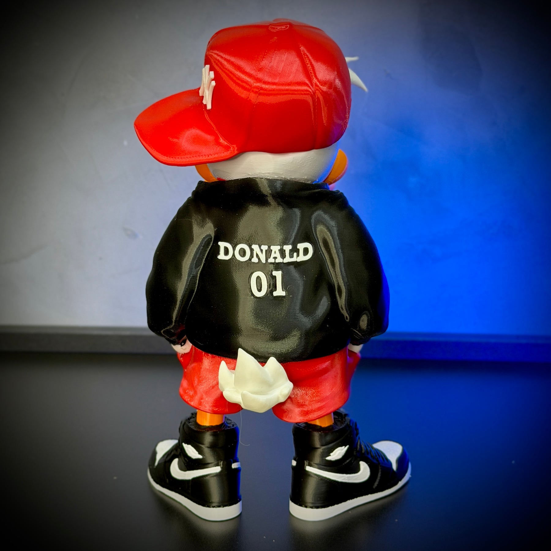Pato Donald Urban Figura decorativa estilo Cartoon Montado a mão artesanal EXCLUSIVO FRETE GRÁTIS