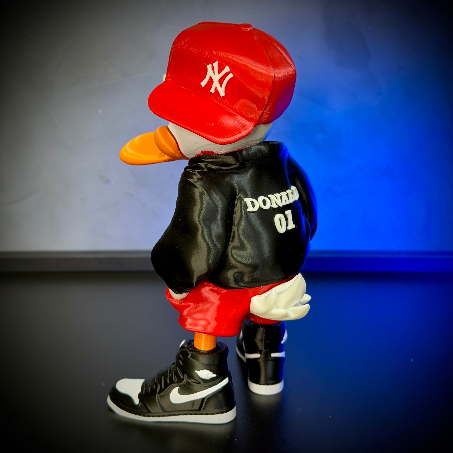 Pato Donald Urban Figura decorativa estilo Cartoon Montado a mão artesanal EXCLUSIVO FRETE GRÁTIS